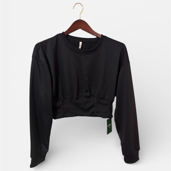 HALARA Tops - Halara Black Cropped Sweatshirt • Crewneck Long Sleeve • Size Large NWT